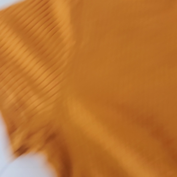 H&M Ribbed Amber Crop Top - Picture 5 of 5